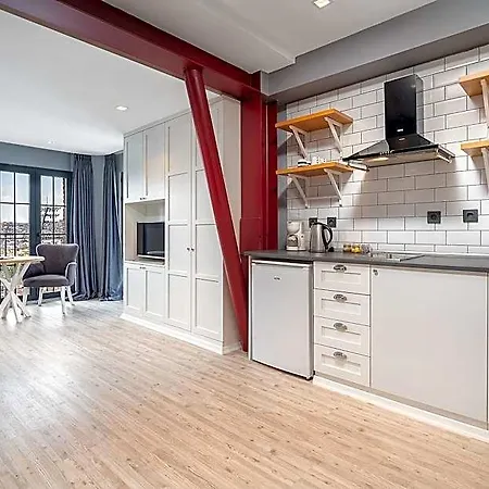 Urban Quarters - Loft 4*