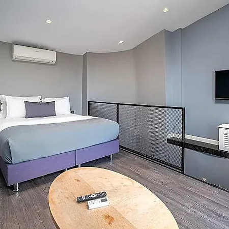 Urban Quarters - Loft شقة فندقية 4*