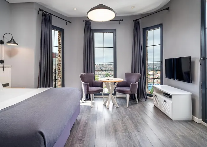 Urban Quarters - Loft Aparthotel